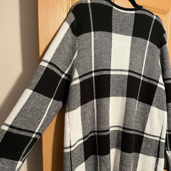 Apt 9 Black and White Plaid Duster Cardigan - Picture 15 of 15